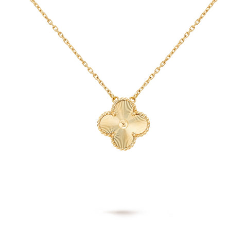 CLOVER PENDANT